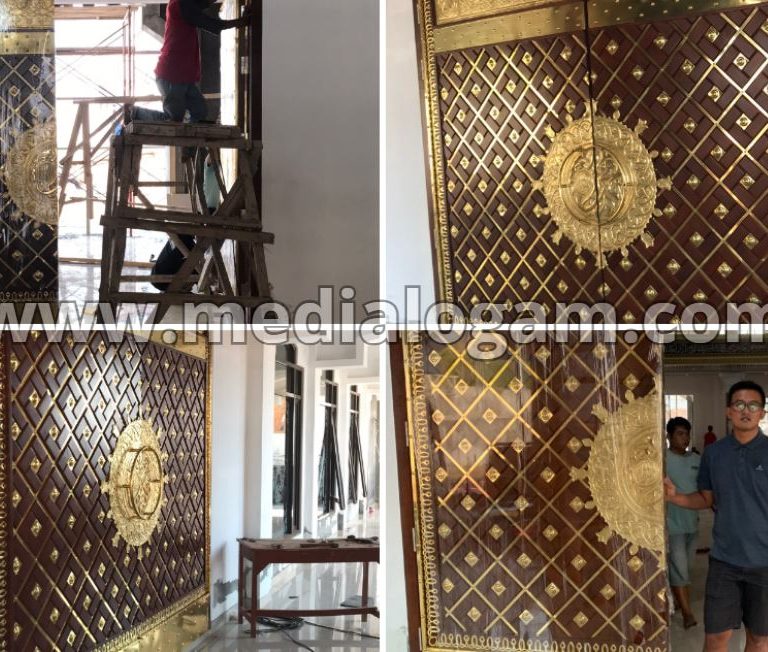 Desain Pintu Masjid Nabawi Kuningan