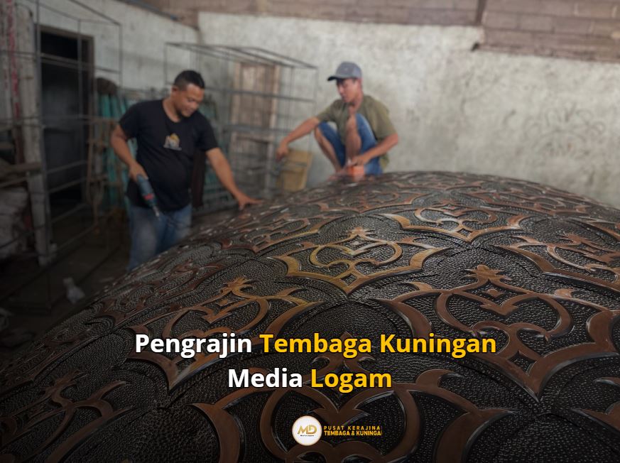 pengrajin tembaga kuningan