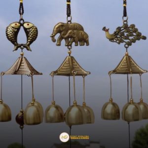 Lonceng dari logam kuningan