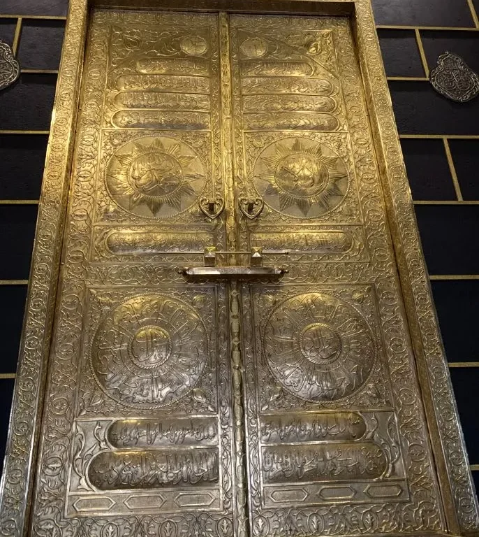 pintu kabah dari kuningan