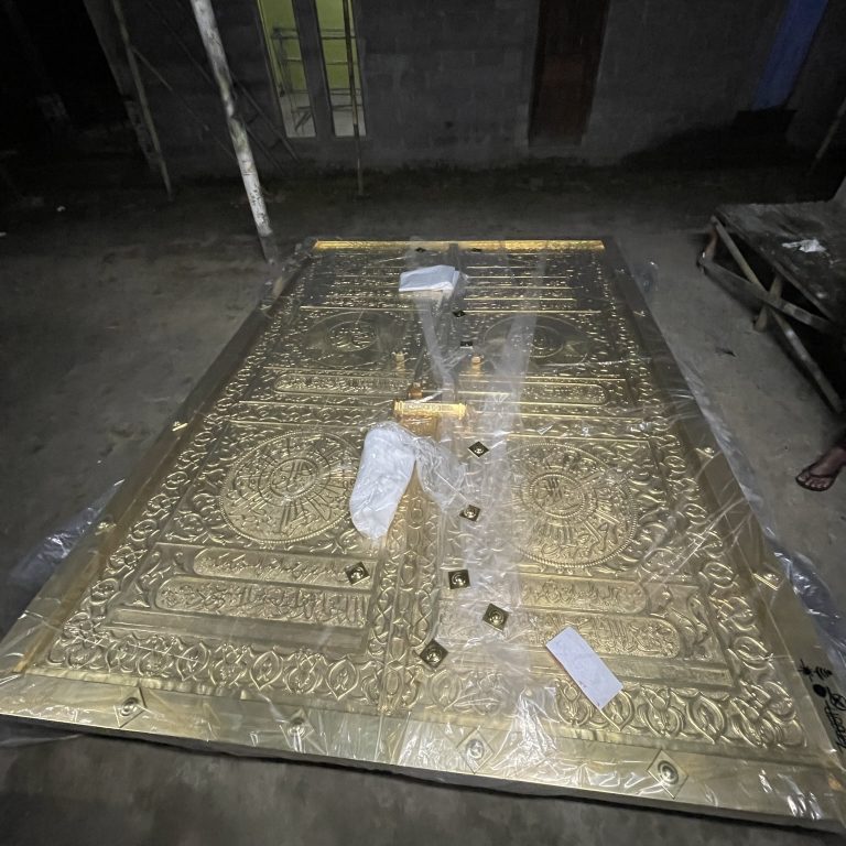 Pintu Kabah atau Bab Ar-Rahman dari Kuningan