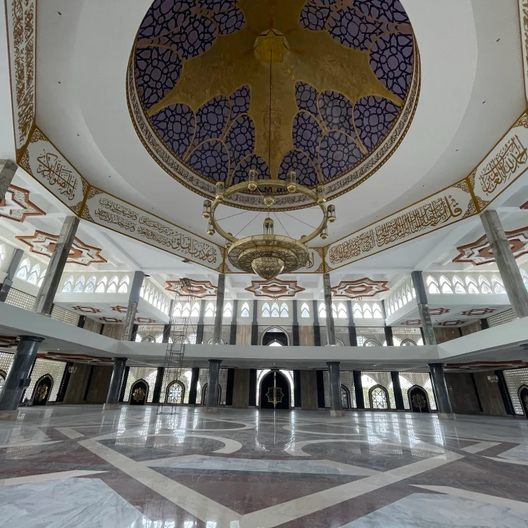 lampu gantung nabawi masjid palangkaraya