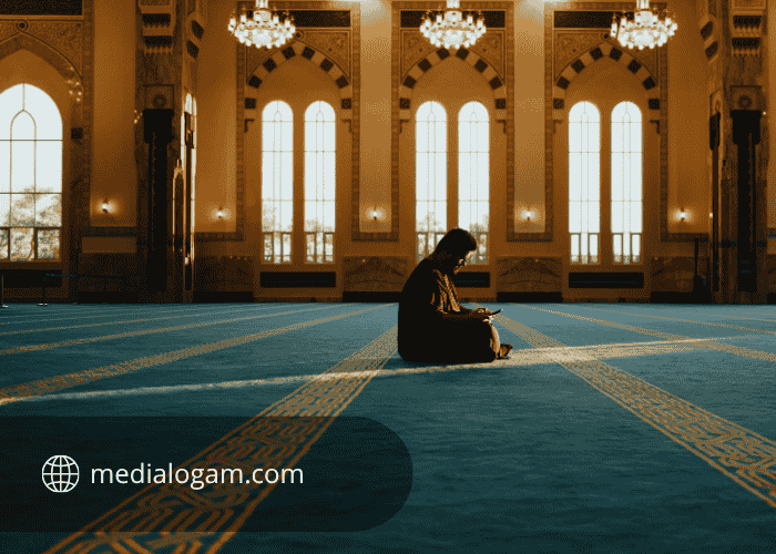 Inspirasi Desain Interior Ruang Salat Masjid Modern dan Tradisional
