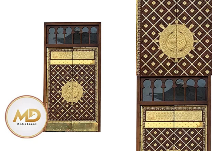 Pintu Ukir Kuningan warna Emas Klasik