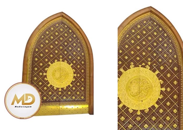 Pintu Ukir Premium Detail Ornamen Kuningan