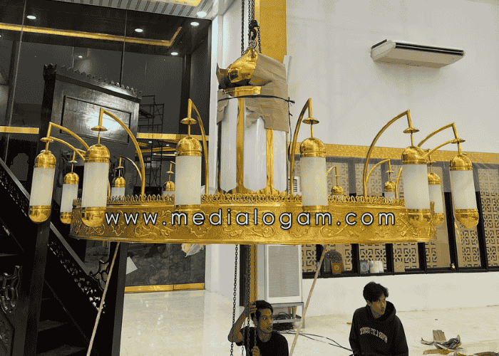 lampu gantung hias kuningan emas 1