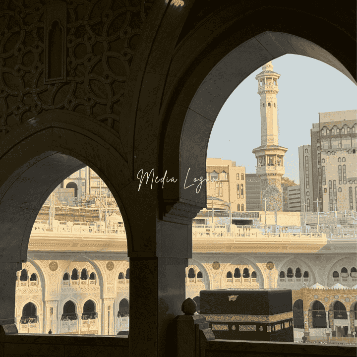 10 Interior Eksterior Masjid Paling Indah, Arsitekturnya Bikin Takjub 4 Interior Eksterior Masjidil Haram (Makkah, Arab Saudi)