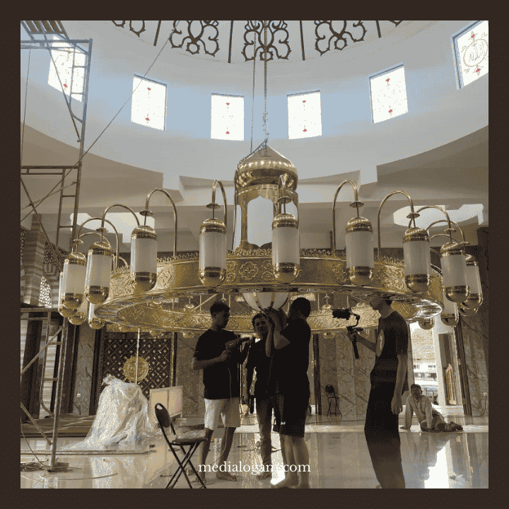 Lampu Gantung Kuningan Masjid: Investasi Jangka Panjang atau Pengeluaran Biasa?