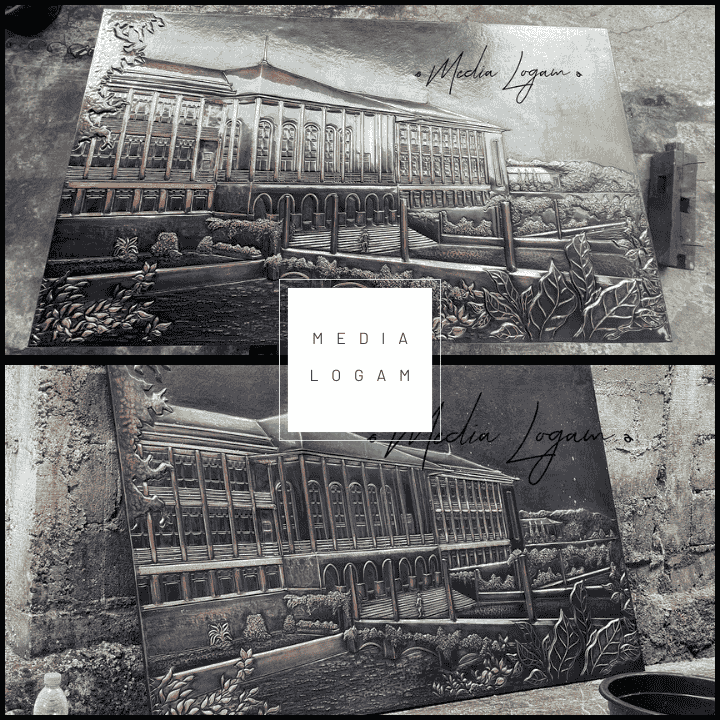 Pengrajin Relief Tembaga Profesional dengan Desain Klasik dan Modern 1 Pengrajin Relief Tembaga Profesional dengan Desain Klasik dan Modern