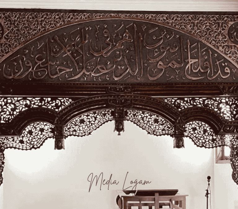 Interior Masjid Menyambut Bulan Puasa: Produksi Ornamen dan Elemen Interior oleh Media Logam