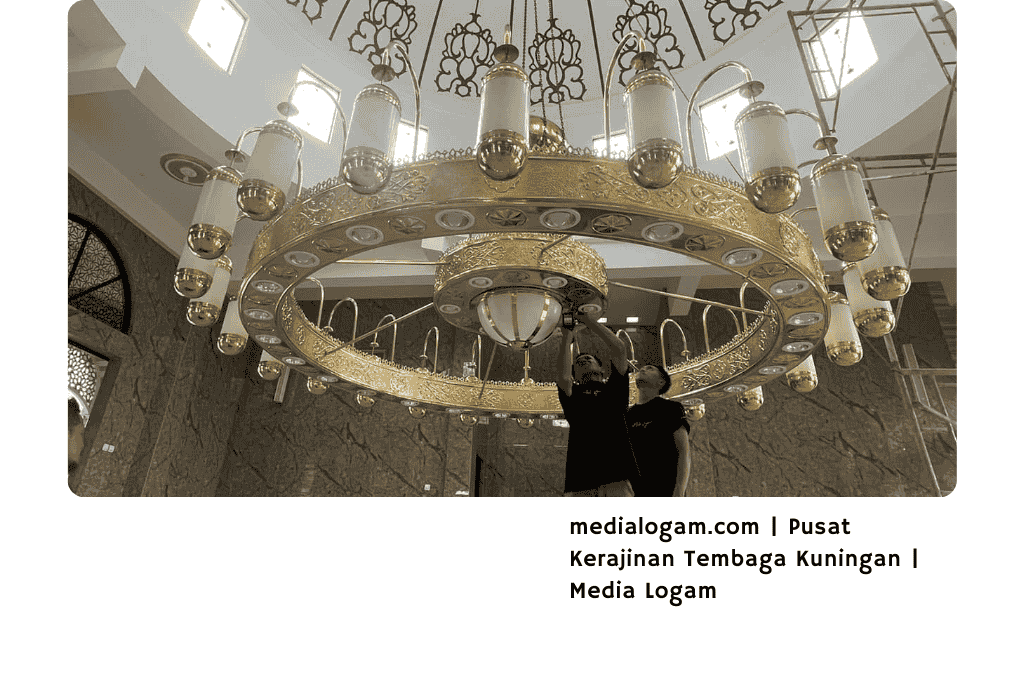 Perencanaan Proyek Lampu Gantung Hias Kuningan untuk Pembangunan Masjid