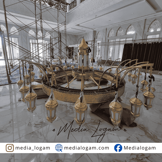 Proses Produksi Lampu Gantung Hias Kuningan oleh Pengrajin 1 Proses Produksi Lampu Gantung Hias Kuningan oleh Pengrajin