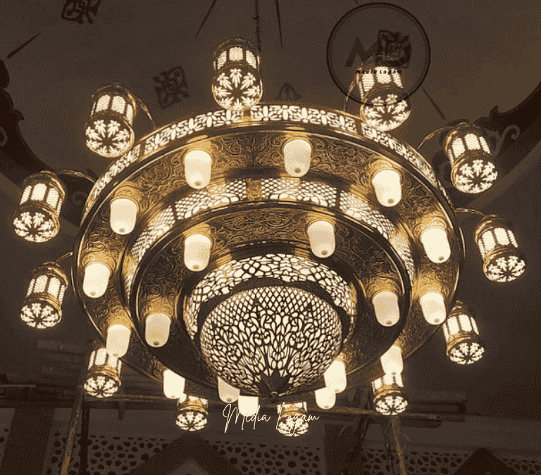 Hal yang Perlu Diperhatikan Takmir dalam Menjaga Interior Masjid Selama Bulan Puasa