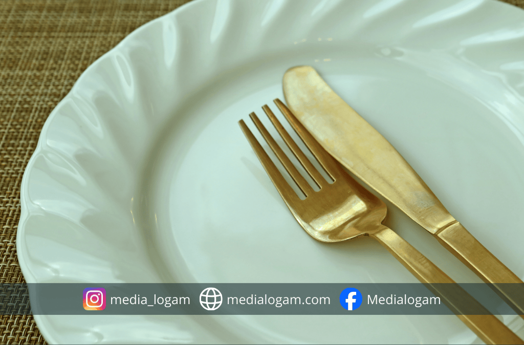 Bukan Sekadar Alat Makan, Koleksi Kuningan Ini Bakal Bikin Tamu Bukber Kamu Terkesima! 2 Bukan Sekadar Alat Makan, Koleksi Kuningan Ini Bakal Bikin Tamu Bukber Kamu Terkesima!