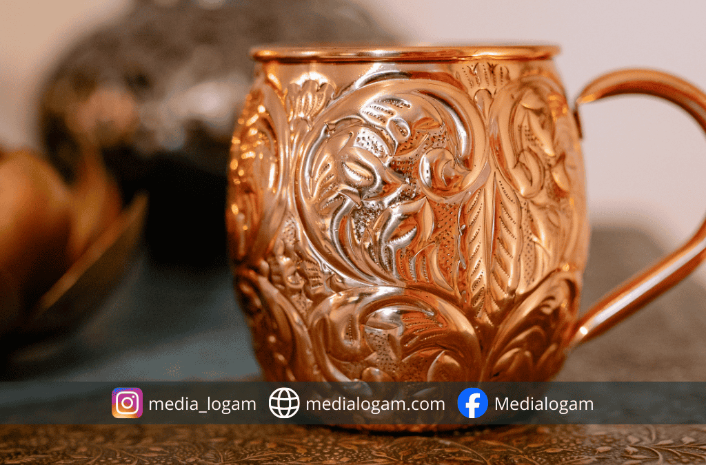 Vibe 'Old Money' di Hari Raya: Mengapa Dekorasi Tembaga Klasik Kembali Jadi Tren Ramadhan 2026 2 Vibe 'Old Money' di Hari Raya: Mengapa Dekorasi Tembaga Klasik Kembali Jadi Tren Ramadhan 2026