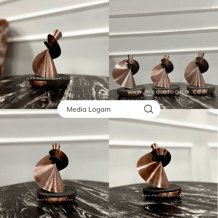 7 Ornamen Kantor Pelayanan Publik Tembaga & Kuningan – Custom & Proyek 4 Frame Penghargaan dan Display Prestasi Tembaga Kuningan