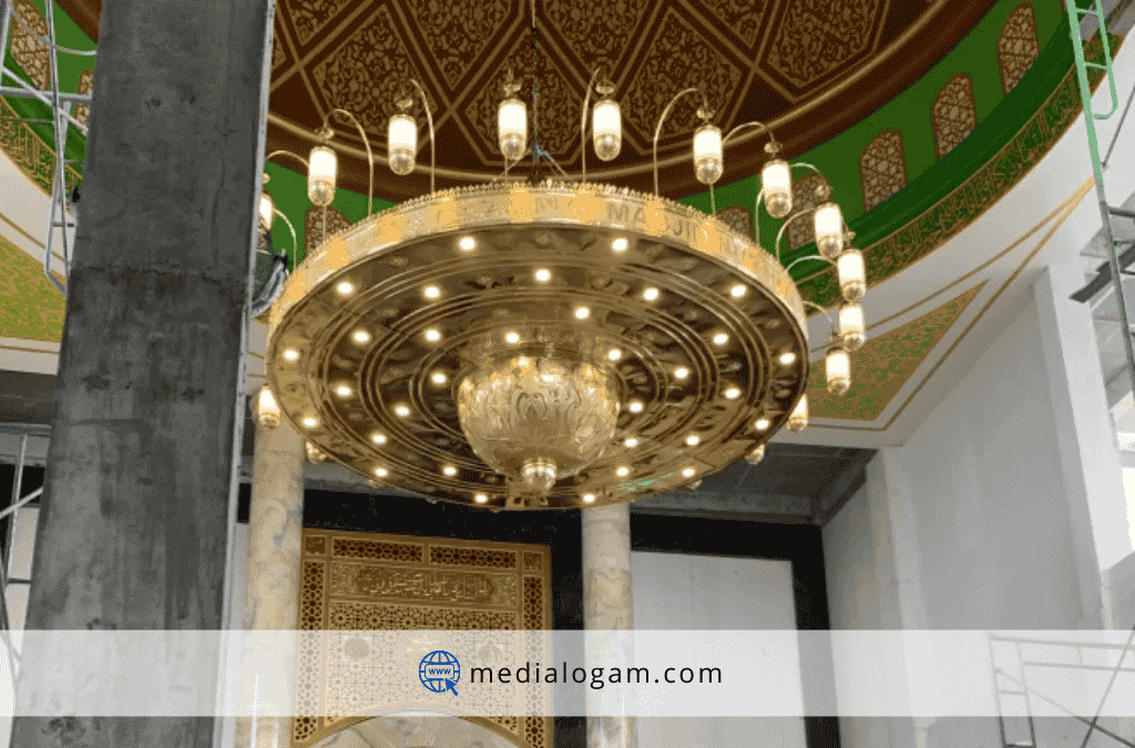 Ornamen Geometris Lampu Gantung Nabawi Kuningan 2 Ornamen Geometris Lampu Gantung Nabawi Kuningan