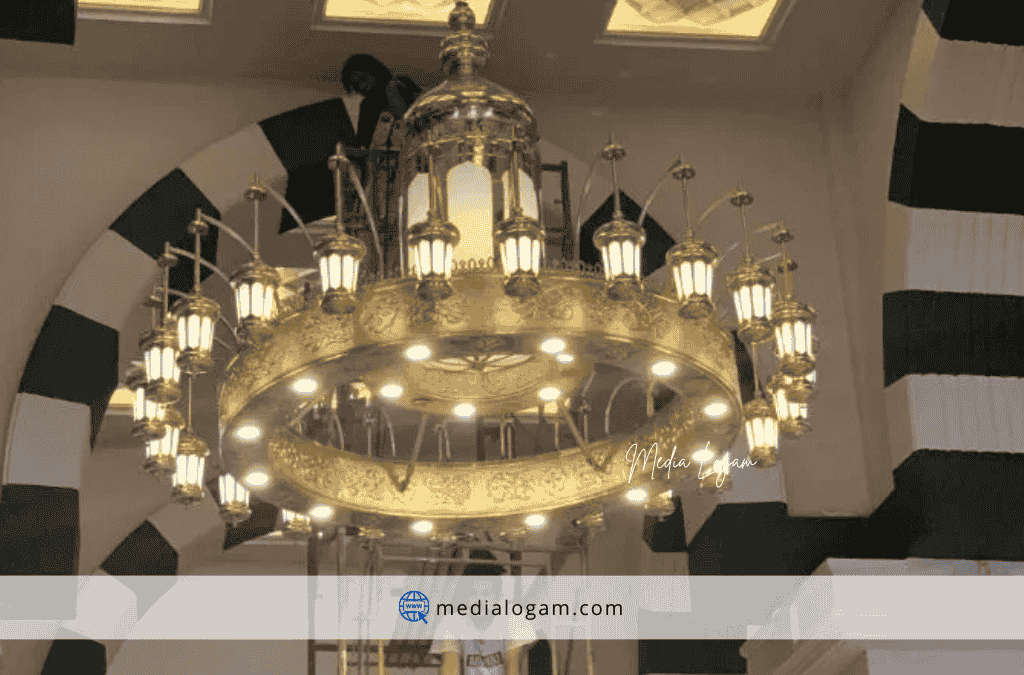 Sistem Pencahayaan Lampu Gantung Nabawi Kuningan Masjid Modern 2 Sistem Pencahayaan Lampu Gantung Nabawi Kuningan Masjid Modern