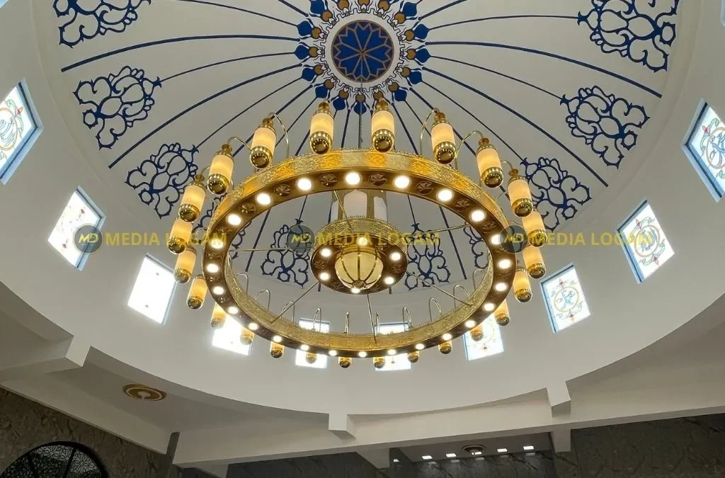 Rahasia Detail Lampu Nabawi Kuningan: Mengapa Hasil Kerajinan Tangan Lebih Mewah dari Pabrikan? 2 Detail Lampu Nabawi Kuningan