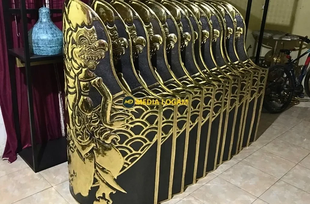 Hiasan Tiang Kuningan Kustom: Media Logam Pengrajin Spesialis Proyek Nasional 2 Hiasan Tiang Kuningan Kustom: Media Logam Pengrajin Spesialis Proyek Nasional