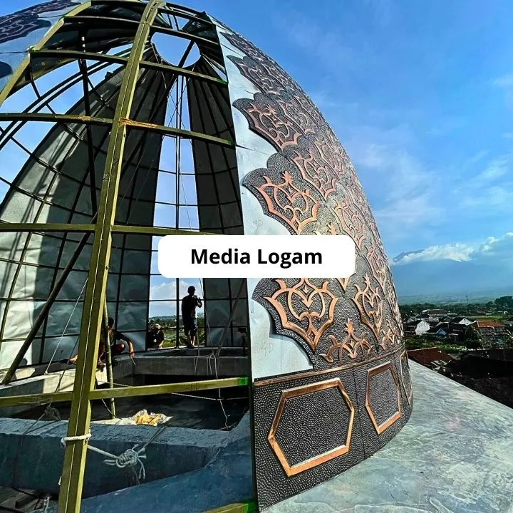 Media Logam: Pengrajin Ornamen Dan Kubah Tembaga Custom Premium 4 Instalasi Kubah Tembaga Di Lokasi Proyek