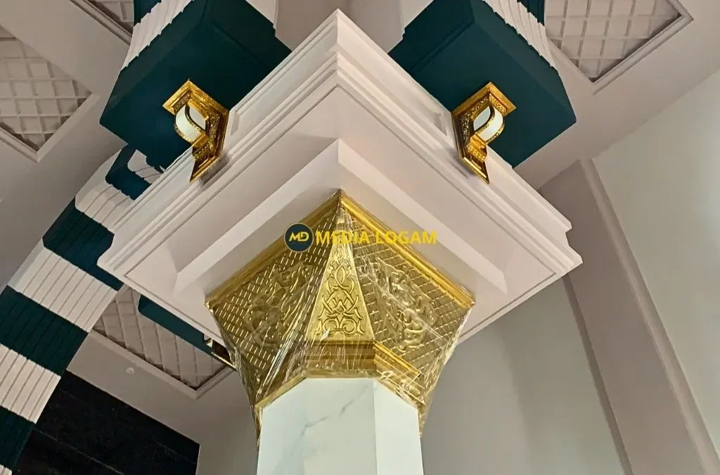 Panduan Renovasi Masjid: Menambahkan Sentuhan Pilar Kuningan untuk Kesan Mewah 2 Panduan Renovasi Masjid Pilar Kuningan untuk Kesan Mewah